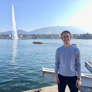 Meet your Posher, Cole